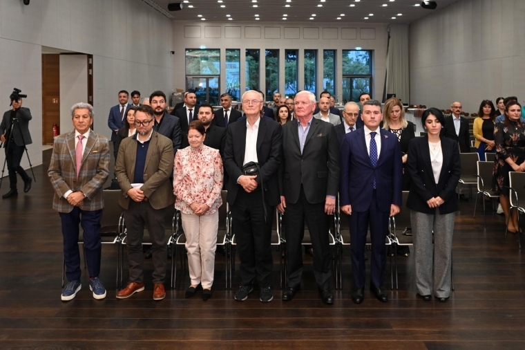 Azərbaycanın Almaniyadakı səfirliyi 27 sentyabr - Anım Günü ilə əlaqədar Berlində tədbir təşkil edib