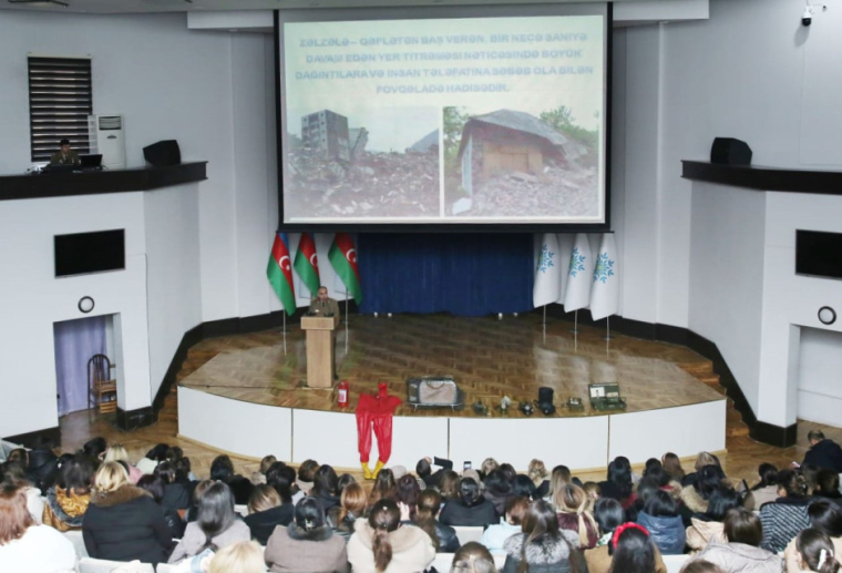 FHN-in Gəncə Regional Mərkəzi mülki müdafiə kursları keçirib