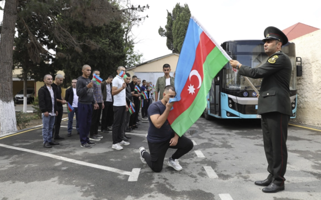 Çağırış yaşının yuxarı həddinin azaldılması təsdiqləndi