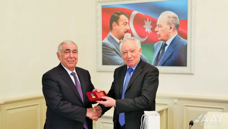 Saleh Məmmədov “Mühəndislik Rəşadəti” qızıl medalı ilə təltif olunub 
