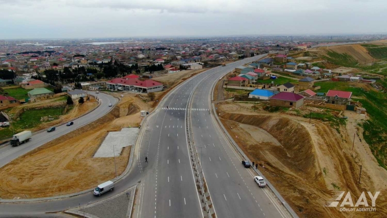 Böyükşor-Pirşağı avtomobil yolunda yeni yerüstü piyada keçidləri inşa edilir FOTO/VIDEO