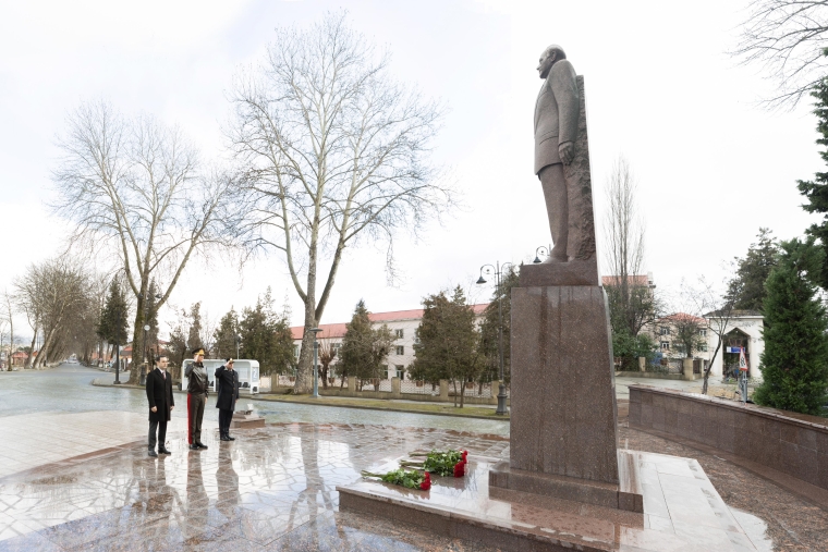 Daxili işlər naziri Vilayət Eyvazov İsmayıllı rayonunda növbəti vətəndaş qəbulu və sıra baxışı keçirib