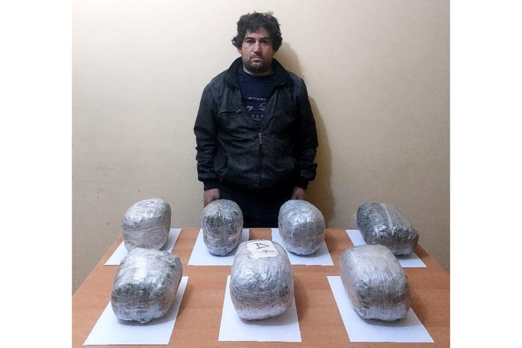 DSX: Külli miqdarda narkotik vasitəni ölkə ərazisinə keçirməyə cəhd edən şəxs saxlanılmışdır