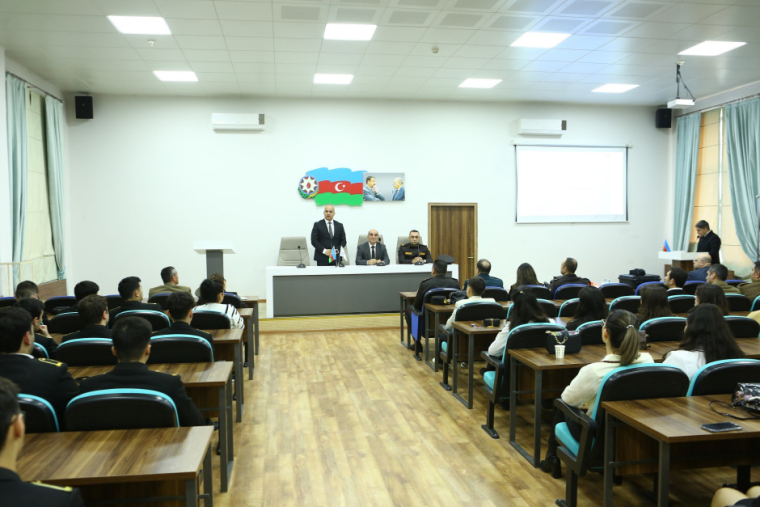 FHN-in Bakı Regional Mərkəzi Milli Aviasiya Akademiyasında nümunəvi dərs keçirib