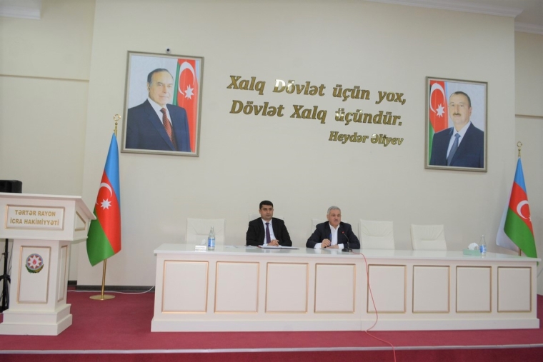 Tərtər Rayon İcra Hakimiyyətində rayon rəhbərinin sədrliyi ilə aparat müşavirəsi