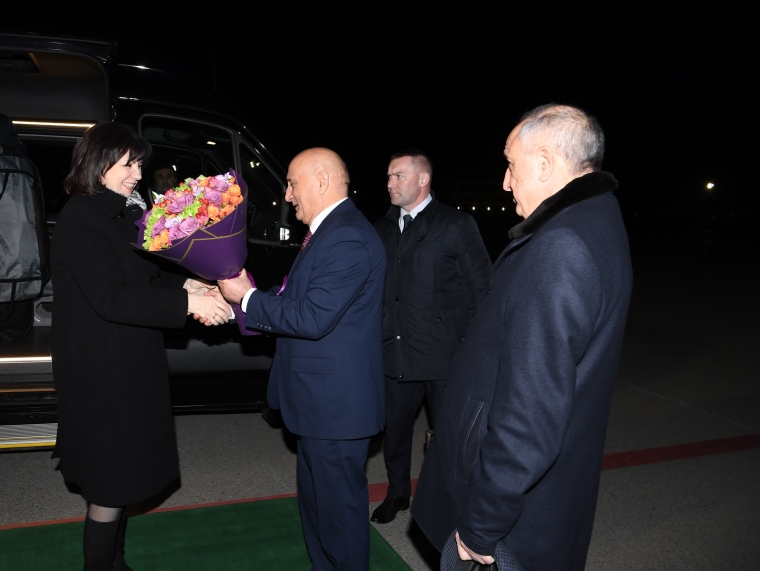 Belarus parlamentinin sədri Azərbaycana gəlib