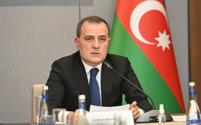 Ceyhun Bayramov Almaniyaya yola düşüb