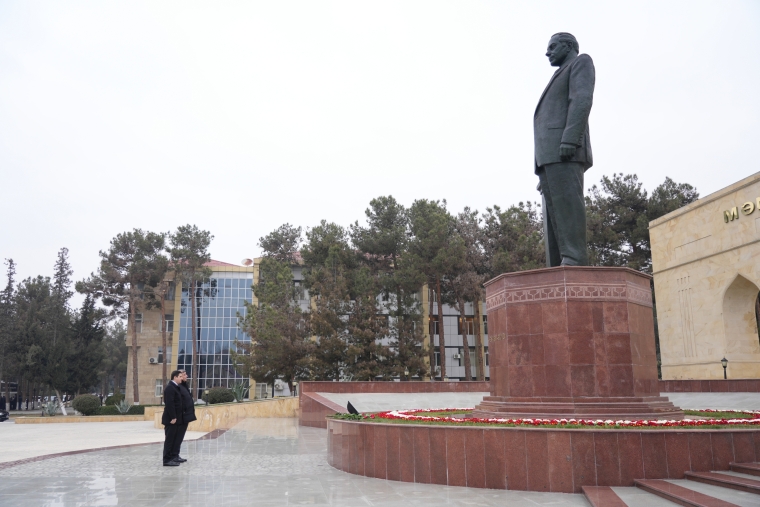 Nazir Fərid Əhmədov Şirvan şəhərində vətəndaşları qəbul edib