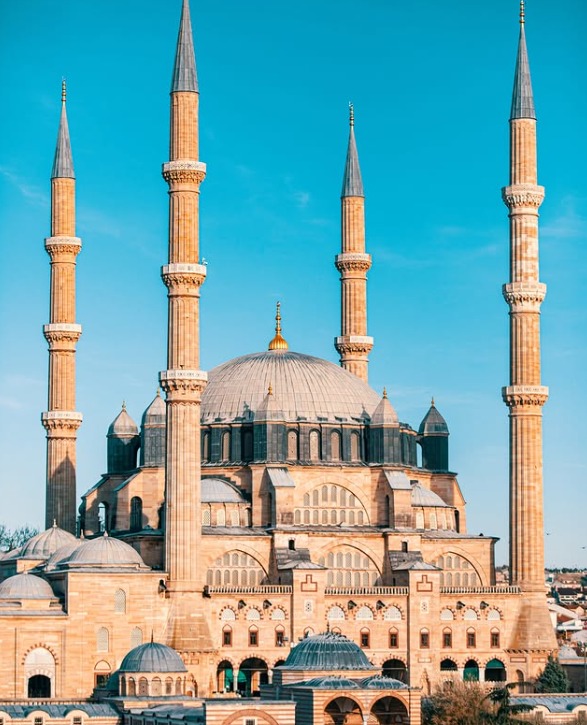 Sultanların tikdirdiyi və turistlərin heyran qaldığı Səlimiyyə məscidi