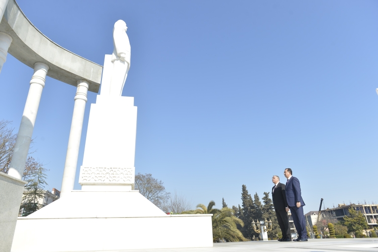 Mürsəl İbrahimov Lənkəranda vətəndaşların problemlərini dinləyib