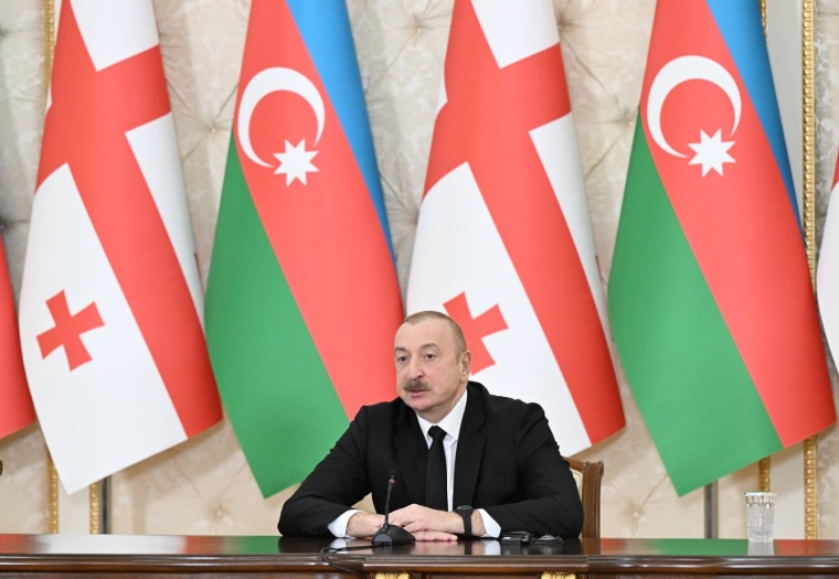 Prezident İlham Əliyev:"Mən çox şadam ki, prezident vəzifəsinə seçiləndən sonra Siz ilk rəsmi səfəri Azərbaycana edirsiniz".