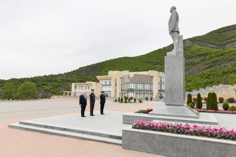 Daxili işlər naziri Şəkidə vətəndaş qəbulu və sıra baxışı keçirib