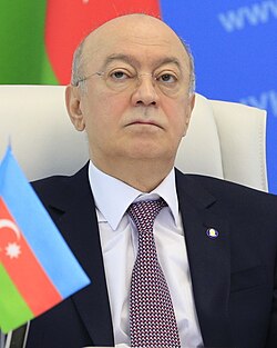 Kəmaləddin Heydərov rəisi təqaüdə göndərdi 