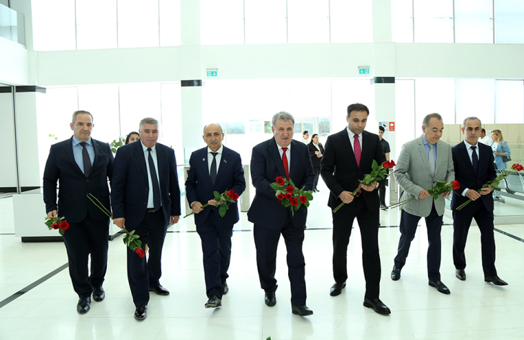 AMEA-da “Milli dövlətçilik və folklor” mövzusunda elmi konfrans keçirilib