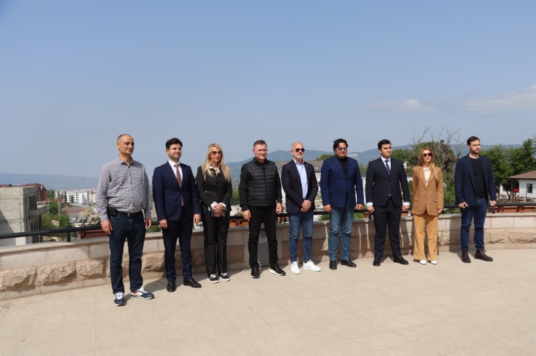 İtaliyalı deputatlar Xankəndidə