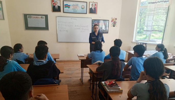 “İnsan Hüquqları Aylığı” çərçivəsində növbəti maarifləndirici görüşlər keçirilib