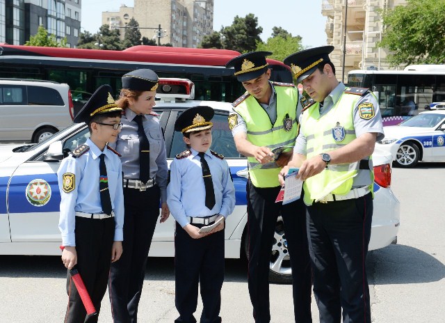DYP valideynlərə müraciət edib: Uşaqlarınızı küçəyə tək buraxmayın!