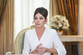 İ.M.Seçenov adına Birinci Moskva Dövlət Tibb Universitetinin rektoru Pyotr Qlıboçkodan Azərbaycan Respublikasının Birinci vitse-prezidenti xanım Mehriban Əliyevaya 28 May – Müstəqillik Günü münasibətilə təbrik