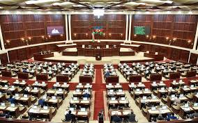 Milli Məclis Nazirlər Kabinetinin hesabat verdiyi tarixin dəyişdirilməsi haqqında qanun layihəsini ilk oxunuşda qəbul edib