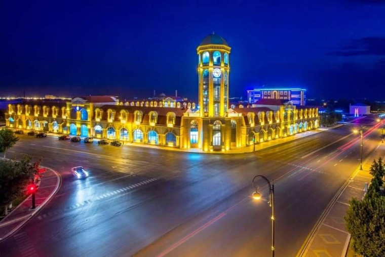 Naxçıvan Muxtar Respublikasının Nazirlər Kabineti Azərbaycan Prezidentinə tabe olacaq.