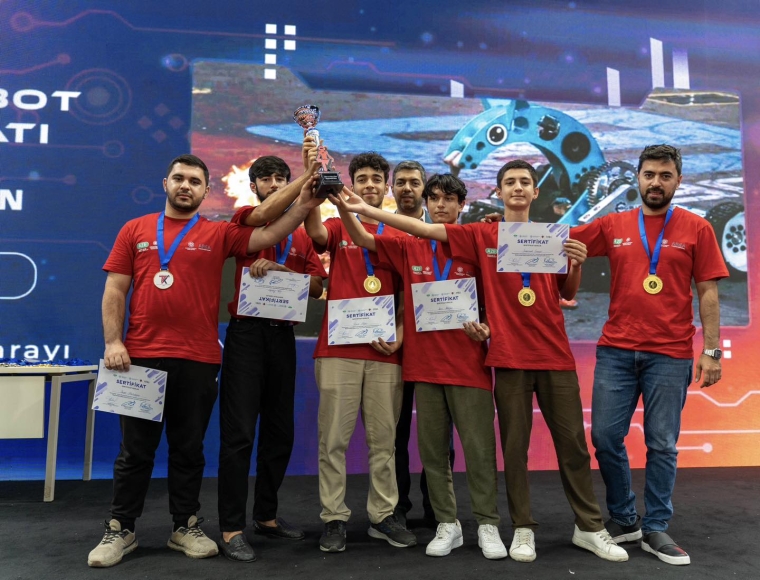 WRC Azerbaijan Çempionatında, “Robotların Qaydasız Döyüşü – Bots Combat” kateqoriyasında böyük uğur