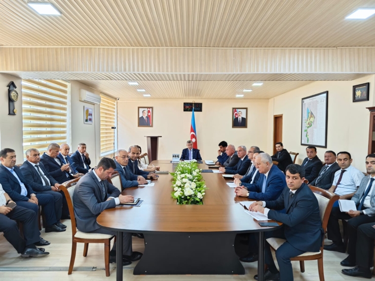 Şirvan Şəhər İcra Hakimiyyətinin başçısı İlqar Abbasov növbəti vətəndaş qəbulu keçirib