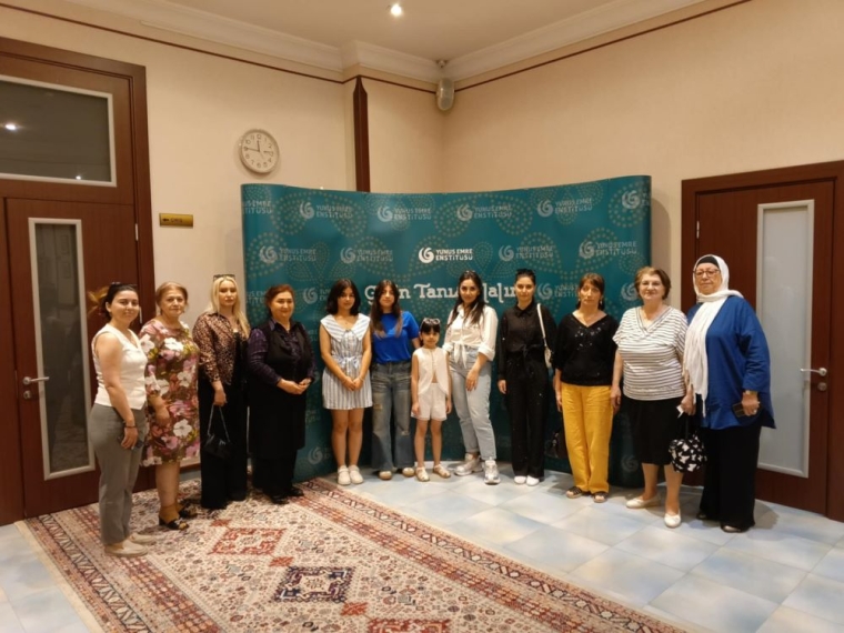“Turan Türk Xalqlarının Mədəniyyətinin İnkişafına Dəstək” İB    toxuculuq və ebru kurslarında ilk dəsrlərə başladı