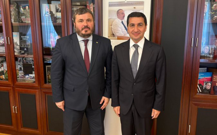 Hikmət Hacıyev Ukrayna səfiri ilə strateji tərəfdaşlığı müzakirə etdi
