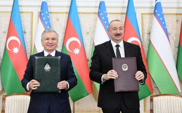 Azərbaycan ilə Özbəkistan arasında imzalanmış sənədlər mübadilə edilib