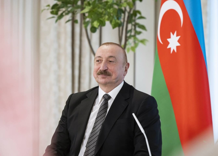 Sinqapur Respublikasının Prezidenti Zati-aliləri cənab Tarman Şanmuqaratnama