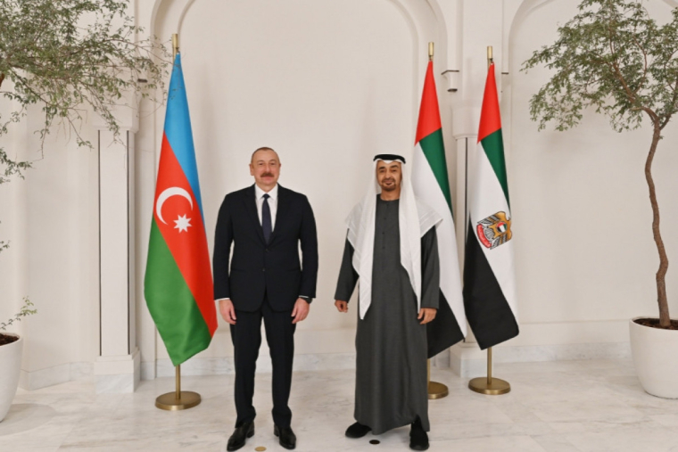 Azərbaycan Respublikasının Prezidenti İlham Əliyev Birləşmiş Ərəb Əmirliklərinin Prezidenti Şeyx Məhəmməd bin Zayed Al Nəhyana zəng edib