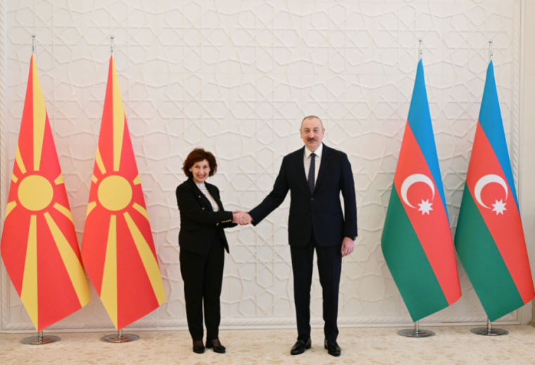 Şimali Makedoniya Respublikasının Prezidenti Zati-aliləri xanım Qordana Silyanovska-Davkovaya