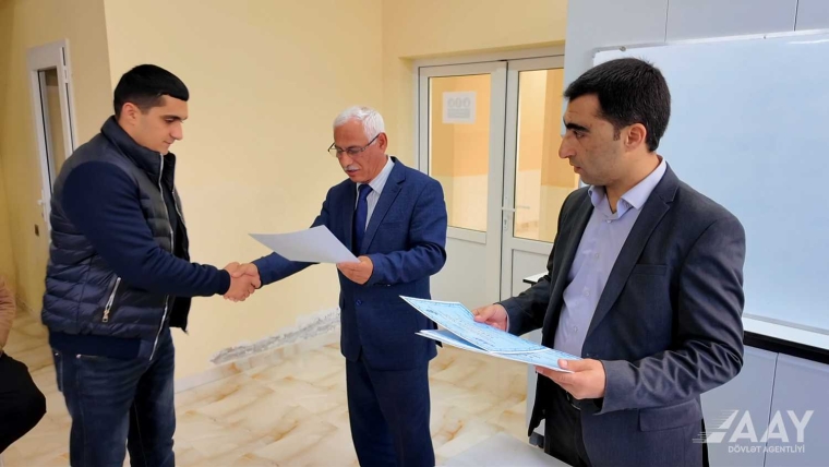 “Azəryolelmitədqiqatlayihə” İnstitutunda ixtisasartırma kursları yekunlaşıb VİDEO/FOTO