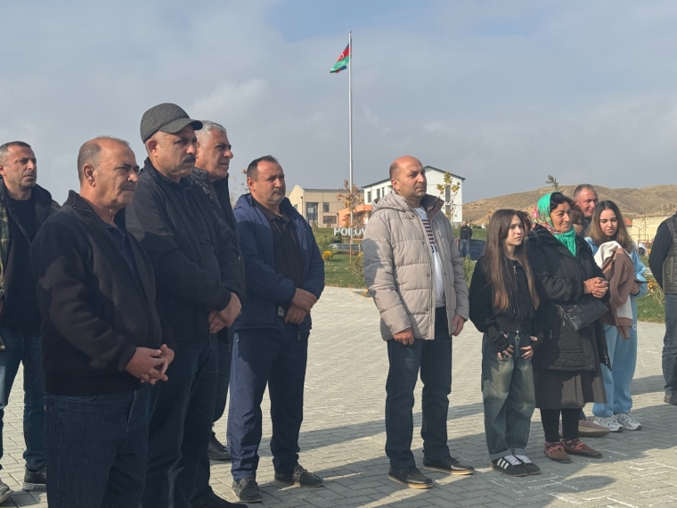 Horovlu kəndinə köç