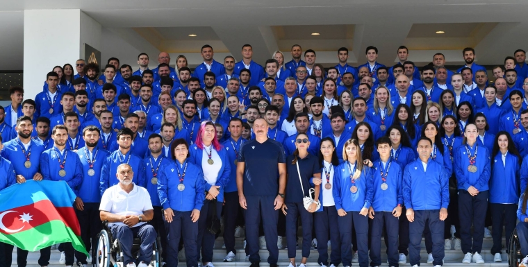 AZƏRBAYCANDA İDMAN YÜKSƏLİŞ DÖVRÜNÜ YAŞAYIR