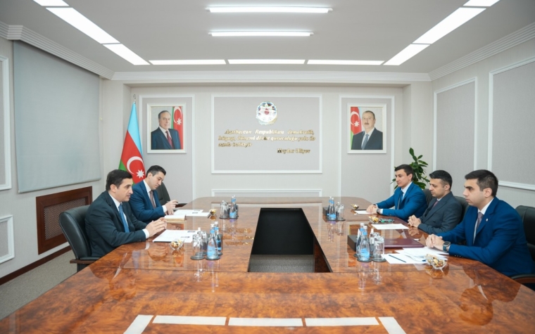 Ədliyyə Naziri Fərid Əhmədov “Yüksəliş” müsabiqəsinin qalibləri ilə görüşüb