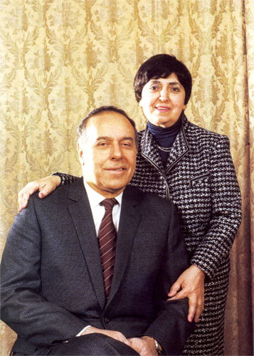 Görkəmli oftalmoloq-alim Zərifə Əliyevanın anım günüdür