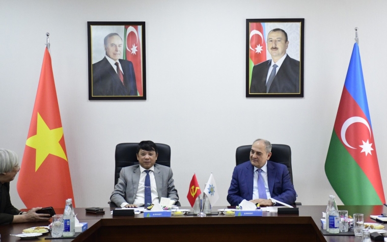 Tahir Budaqov Vyetnam nümayəndə heyəti ilə görüşüb