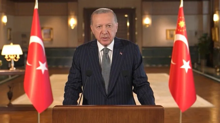 Prezident Ərdoğan: Milli Mübarizə bütün dünyaya bir millətin ən çətin şəraitdə belə nələrə nail ola biləcəyini göstərdi.